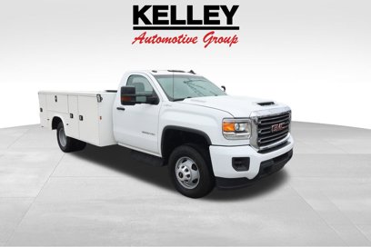 Used 2017 GMC Sierra 3500 4x4 Regular Cab w/ Sierra Convenience Package