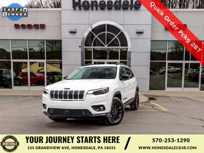 Used 2023 Jeep Cherokee Altitude Lux