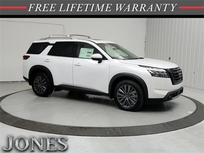New 2025 Nissan Pathfinder SL w/ SL Premium Package