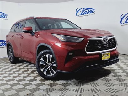 Used 2022 Toyota Highlander XLE