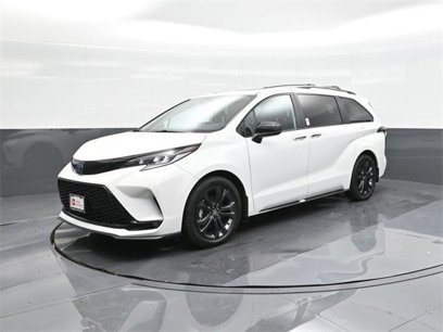 Certified 2025 Toyota Sienna XSE