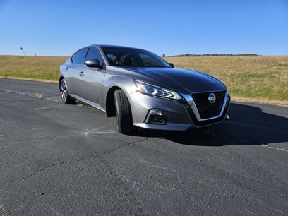 Used 2022 Nissan Altima 2.5 SV