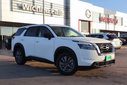 New 2025 Nissan Pathfinder S