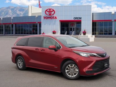 Used 2021 Toyota Sienna LE