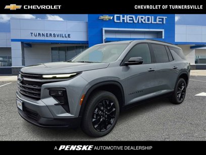 New 2025 Chevrolet Traverse LT