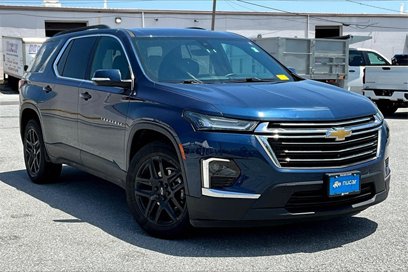 Certified 2023 Chevrolet Traverse LT w/ Rear Camera Mirror Package