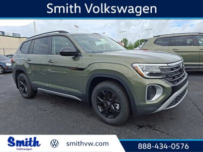 New 2025 Volkswagen Atlas Peak Edition SE