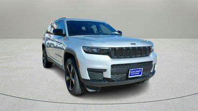 Used 2023 Jeep Grand Cherokee L Laredo
