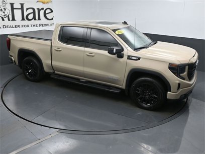 Used 2022 GMC Sierra 1500 Elevation w/ Elevation Premium Package