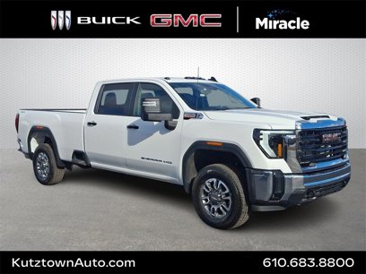New 2025 GMC Sierra 3500 Pro w/ Convenience Package