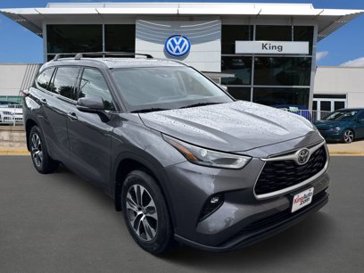 Used 2022 Toyota Highlander XLE