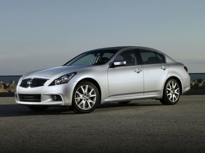Used 2013 INFINITI G37 x w/ Premium Pkg