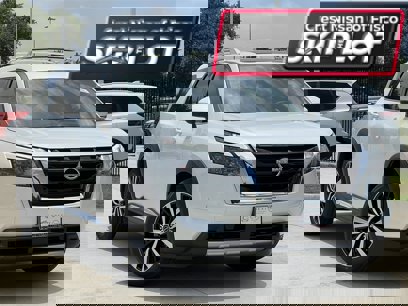 New 2025 Nissan Pathfinder Platinum
