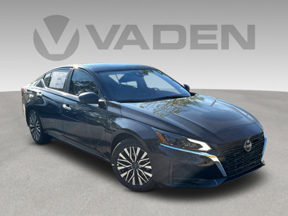 Used 2024 Nissan Altima 2.5 SV