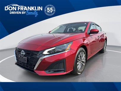 Used 2023 Nissan Altima 2.5 SV w/ SV Premium Package