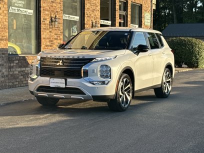 Used 2022 Mitsubishi Outlander SE