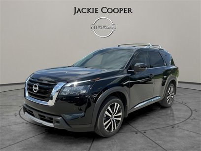 New 2025 Nissan Pathfinder Platinum w/ Cargo Package