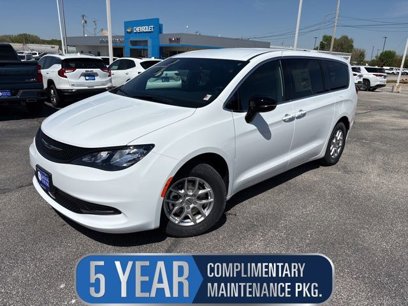 New 2025 Chrysler Voyager LX