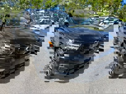 Used 2021 Volvo XC40 P8 Recharge w/ Advanced Package