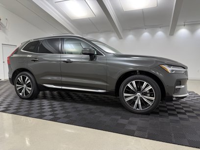 Used 2022 Volvo XC60 B5 Inscription w/ Advanced Package