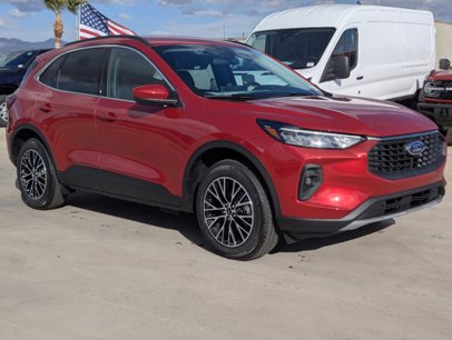 New 2025 Ford Escape SE