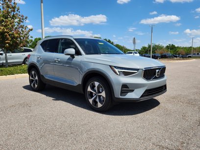 New 2025 Volvo XC40 B5 Core w/ Protection Package