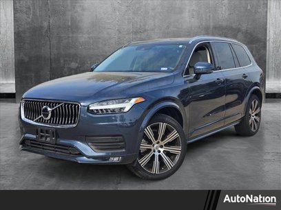 Used 2022 Volvo XC90 T6 Momentum w/ Advanced Package