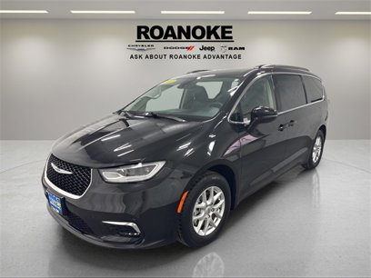 Used 2022 Chrysler Pacifica Touring-L