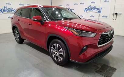 Used 2022 Toyota Highlander XLE