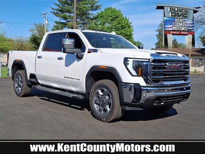 New 2025 GMC Sierra 2500 SLT w/ SLT Premium Package