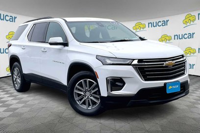 Used 2022 Chevrolet Traverse LT