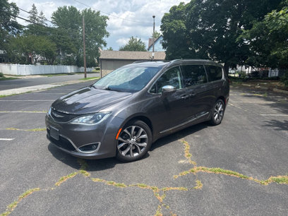 Used 2017 Chrysler Pacifica Limited