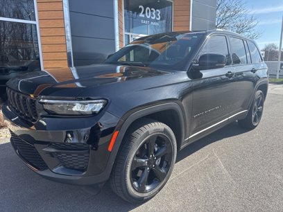 Used 2022 Jeep Grand Cherokee Altitude