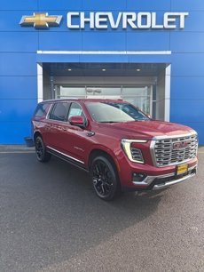 New 2025 GMC Yukon XL Denali w/ Sun & Power Step Package