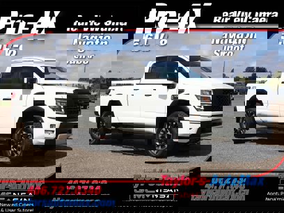 Used 2024 Nissan Titan PRO-4X w/ Pro-4x Convenience Package