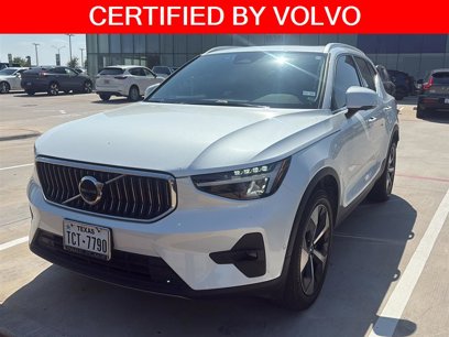 Used 2023 Volvo XC40 B5 Plus w/ Driver Assist Package