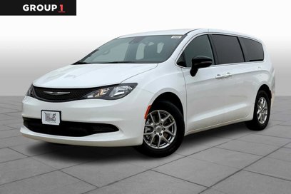 New 2025 Chrysler Voyager LX