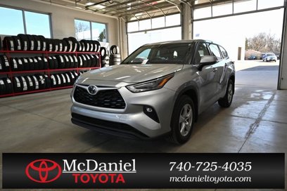 Used 2022 Toyota Highlander LE