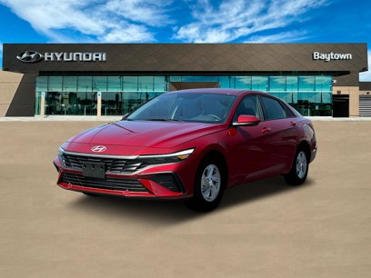 Used 2025 Hyundai Elantra SE