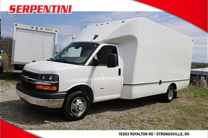 New 2025 Chevrolet Express 3500 w/ Power Convenience Package