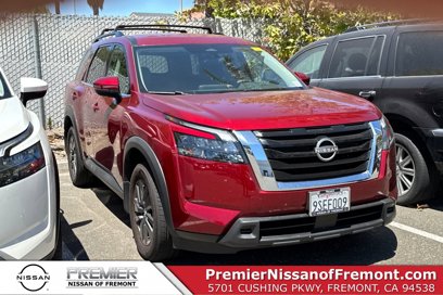 Certified 2024 Nissan Pathfinder SV w/ Lighting Package (N92)