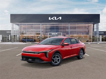 New 2025 Kia K4 LXS