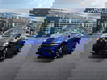 New 2025 Hyundai Elantra SEL