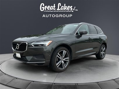 Used 2018 Volvo XC60 T5 Momentum w/ Vision Package