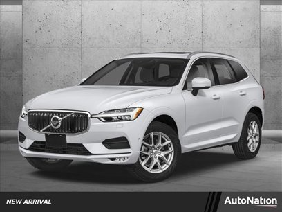 Used 2018 Volvo XC60 T5 Momentum w/ Convenience Package