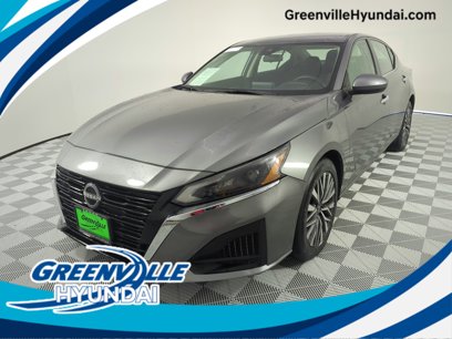 Used 2023 Nissan Altima 2.5 SV