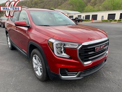 Used 2024 GMC Terrain SLE w/ Driver Convenience Package
