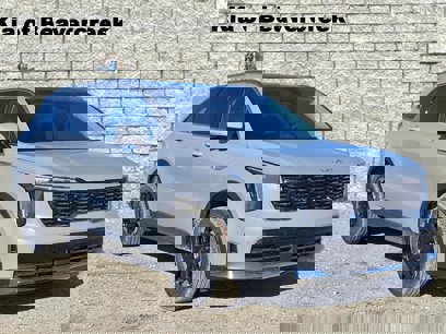 New 2025 Kia Sorento S