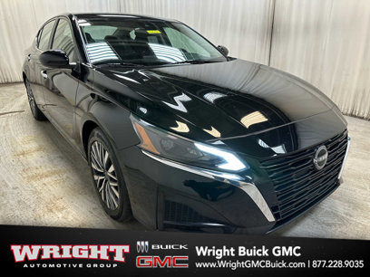 Used 2023 Nissan Altima 2.5 SV