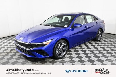 New 2025 Hyundai Elantra SEL